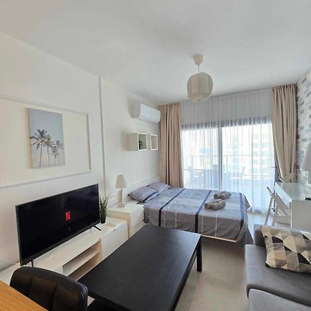 Amelius Studio Apartment With Sea View At Caesar Resort Trikomo Екстериор снимка